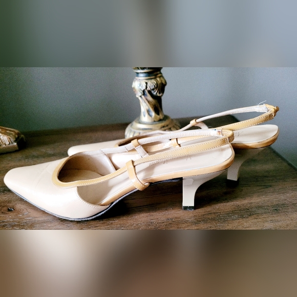 Neiman Marcus Luxury Kitten Heel Genuine Buttery Leather Slingback Shoes TanUS 9 - Picture 12 of 16